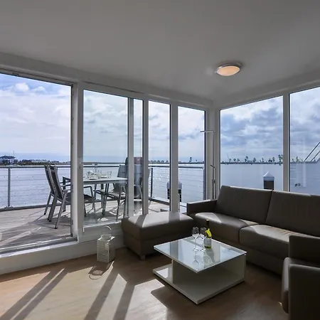 Holiday home Schwimmendes Haus Hausboot Olpenitz